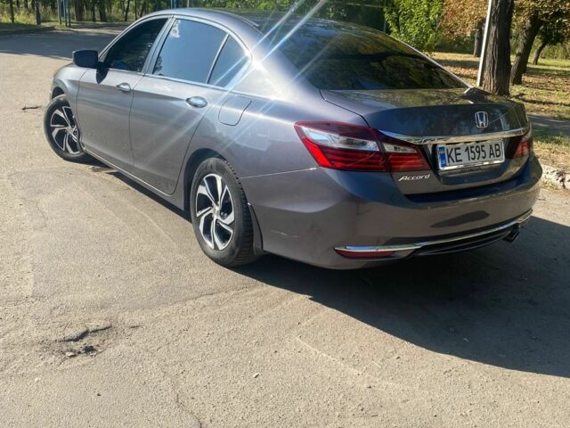 Сірий Хонда Аккорд, об'ємом двигуна 2.4 л та пробігом 157 тис. км за 12500 $, фото 6 на Automoto.ua