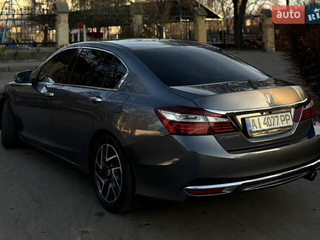 Сірий Хонда Аккорд, об'ємом двигуна 2.35 л та пробігом 117 тис. км за 17500 $, фото 5 на Automoto.ua
