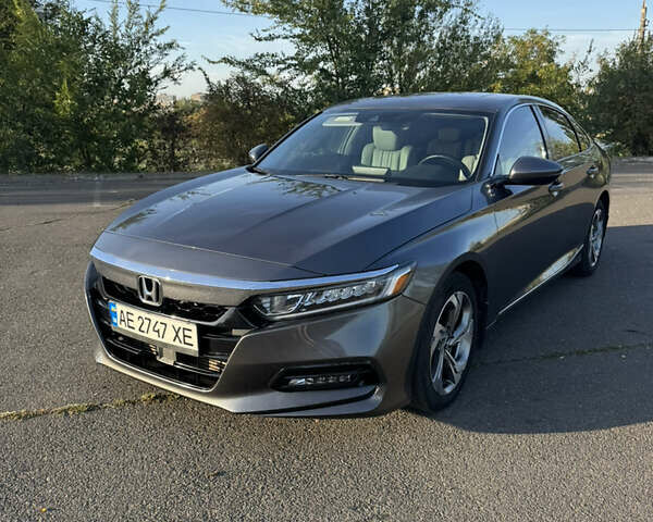 Серый Хонда Аккорд, объемом двигателя 1.5 л и пробегом 120 тыс. км за 18500 $, фото 16 на Automoto.ua