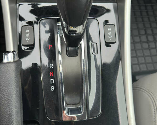 Сірий Хонда Аккорд, об'ємом двигуна 3.5 л та пробігом 107 тис. км за 17900 $, фото 45 на Automoto.ua