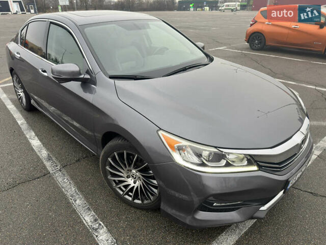 Сірий Хонда Аккорд, об'ємом двигуна 3.5 л та пробігом 107 тис. км за 17900 $, фото 4 на Automoto.ua