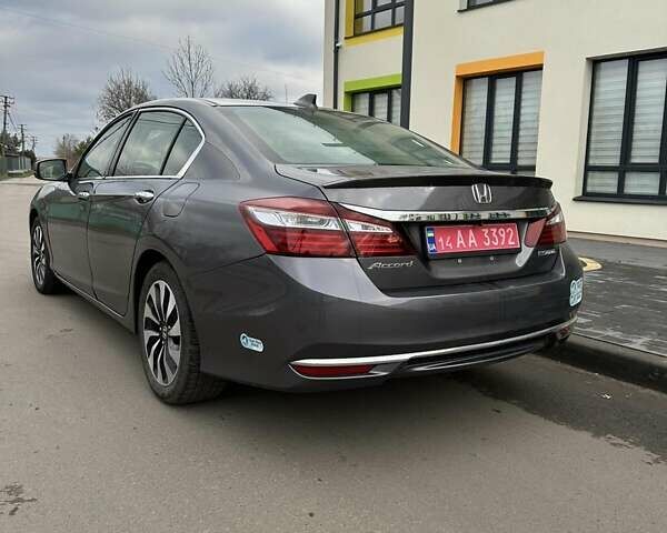 Сірий Хонда Аккорд, об'ємом двигуна 2 л та пробігом 118 тис. км за 16500 $, фото 4 на Automoto.ua