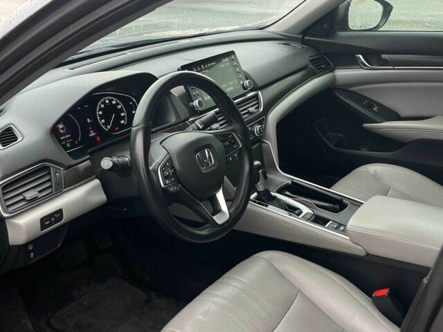 Серый Хонда Аккорд, объемом двигателя 1.5 л и пробегом 120 тыс. км за 17000 $, фото 10 на Automoto.ua