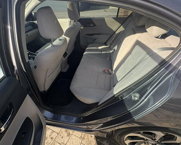 Сірий Хонда Аккорд, об'ємом двигуна 2.36 л та пробігом 155 тис. км за 12900 $, фото 28 на Automoto.ua