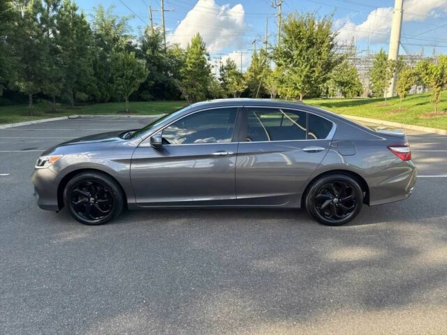 Серый Хонда Аккорд, объемом двигателя 2.4 л и пробегом 61 тыс. км за 7800 $, фото 3 на Automoto.ua