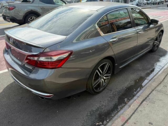 Серый Хонда Аккорд, объемом двигателя 2.4 л и пробегом 52 тыс. км за 3800 $, фото 3 на Automoto.ua