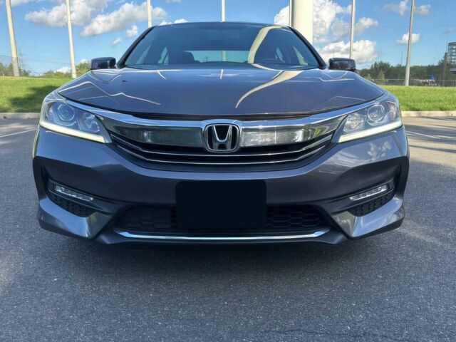 Серый Хонда Аккорд, объемом двигателя 2.4 л и пробегом 61 тыс. км за 7800 $, фото 1 на Automoto.ua