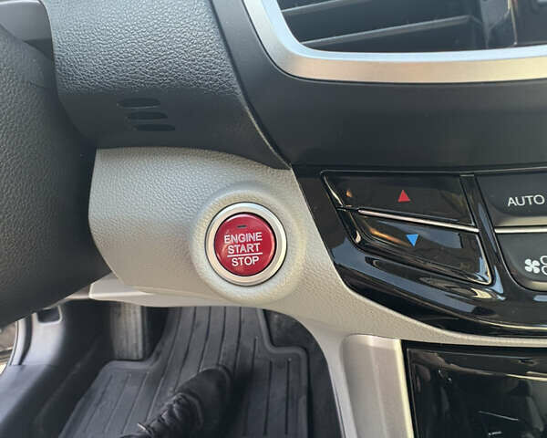 Сірий Хонда Аккорд, об'ємом двигуна 2.36 л та пробігом 155 тис. км за 12900 $, фото 23 на Automoto.ua