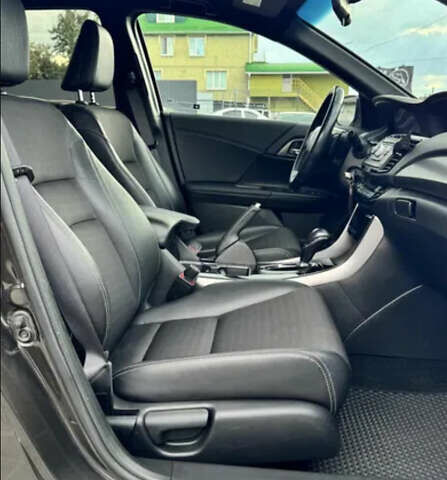 Сірий Хонда Аккорд, об'ємом двигуна 2.36 л та пробігом 99 тис. км за 14500 $, фото 15 на Automoto.ua