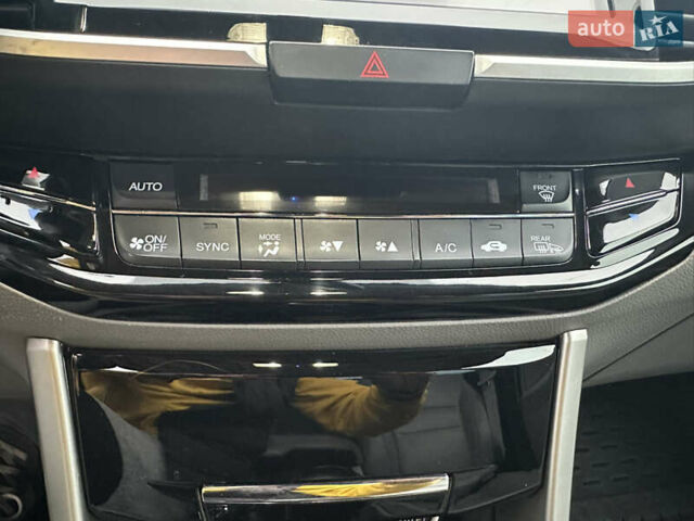 Сірий Хонда Аккорд, об'ємом двигуна 3.5 л та пробігом 107 тис. км за 17900 $, фото 46 на Automoto.ua