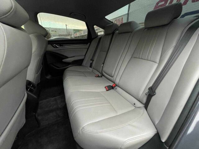 Серый Хонда Аккорд, объемом двигателя 1.5 л и пробегом 120 тыс. км за 17000 $, фото 6 на Automoto.ua