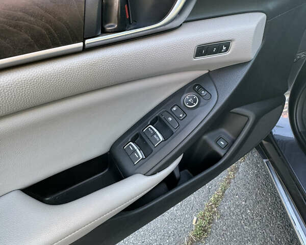 Серый Хонда Аккорд, объемом двигателя 1.5 л и пробегом 120 тыс. км за 18500 $, фото 1 на Automoto.ua