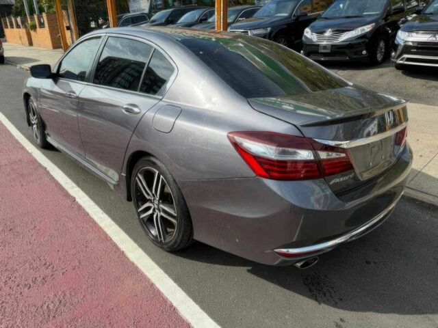 Серый Хонда Аккорд, объемом двигателя 2.4 л и пробегом 52 тыс. км за 3800 $, фото 5 на Automoto.ua