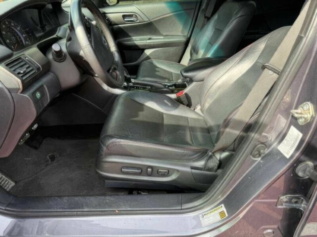 Серый Хонда Аккорд, объемом двигателя 2.4 л и пробегом 52 тыс. км за 3800 $, фото 6 на Automoto.ua