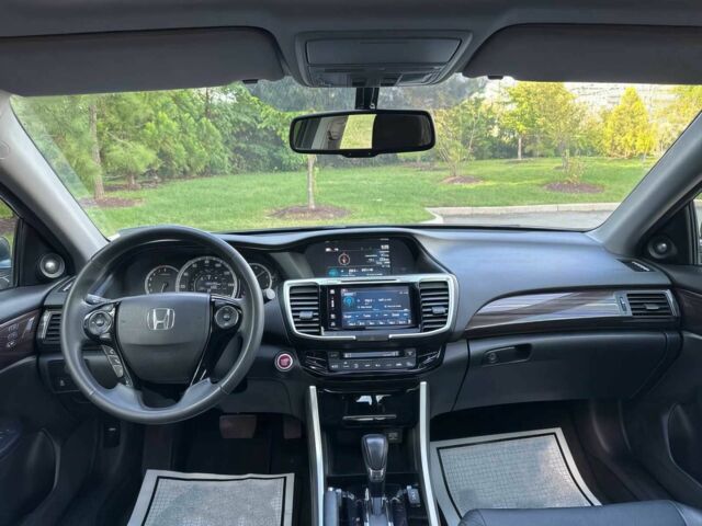 Серый Хонда Аккорд, объемом двигателя 2.4 л и пробегом 61 тыс. км за 7800 $, фото 11 на Automoto.ua