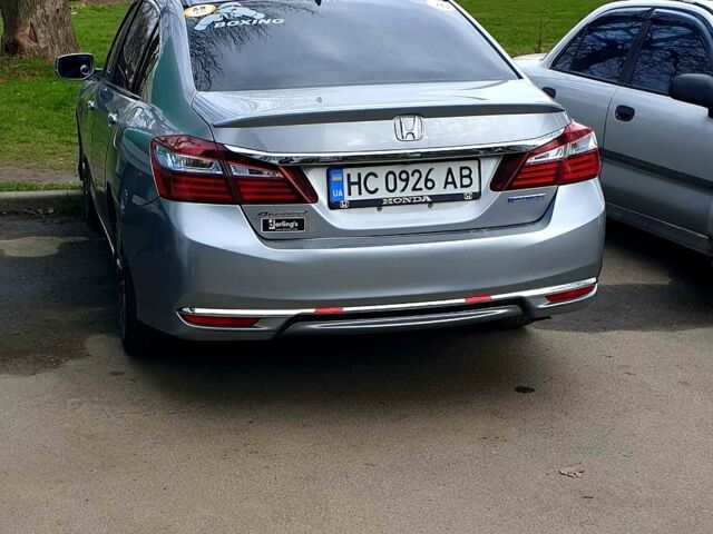 Серый Хонда Аккорд, объемом двигателя 2 л и пробегом 141 тыс. км за 13000 $, фото 11 на Automoto.ua