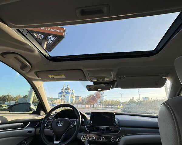 Серый Хонда Аккорд, объемом двигателя 1.5 л и пробегом 120 тыс. км за 18500 $, фото 3 на Automoto.ua