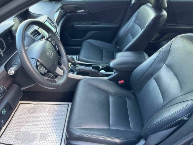 Серый Хонда Аккорд, объемом двигателя 2.4 л и пробегом 61 тыс. км за 7800 $, фото 10 на Automoto.ua