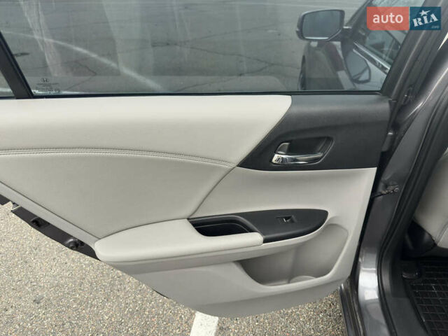 Сірий Хонда Аккорд, об'ємом двигуна 3.5 л та пробігом 107 тис. км за 17900 $, фото 54 на Automoto.ua