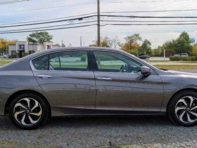 Серый Хонда Аккорд, объемом двигателя 3.5 л и пробегом 59 тыс. км за 10500 $, фото 7 на Automoto.ua