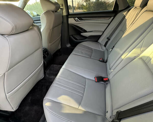 Серый Хонда Аккорд, объемом двигателя 1.5 л и пробегом 120 тыс. км за 18500 $, фото 6 на Automoto.ua