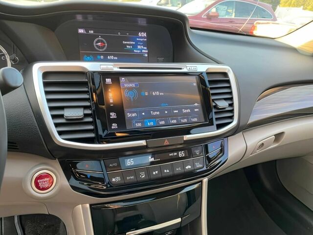 Серый Хонда Аккорд, объемом двигателя 2.4 л и пробегом 68 тыс. км за 9000 $, фото 9 на Automoto.ua