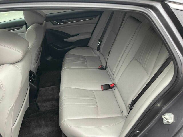 Серый Хонда Аккорд, объемом двигателя 1.5 л и пробегом 120 тыс. км за 17000 $, фото 7 на Automoto.ua