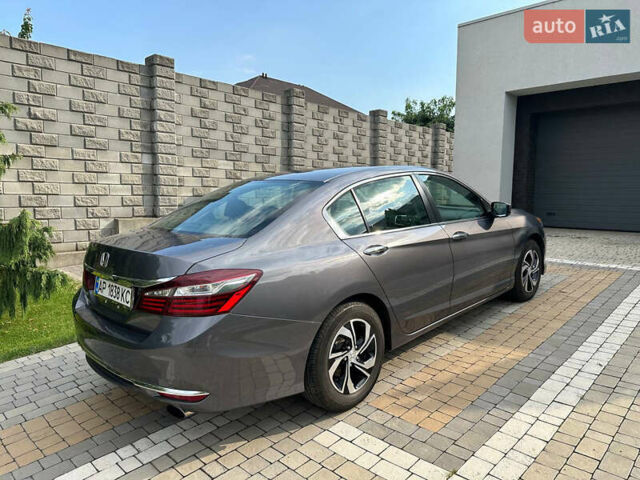 Серый Хонда Аккорд, объемом двигателя 2.4 л и пробегом 72 тыс. км за 15800 $, фото 1 на Automoto.ua