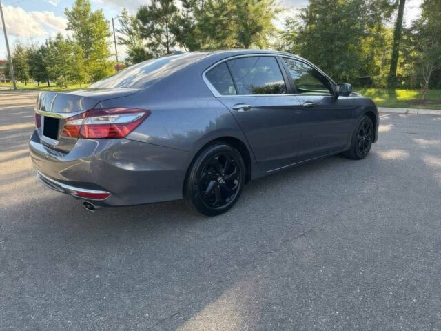 Серый Хонда Аккорд, объемом двигателя 2.4 л и пробегом 61 тыс. км за 7800 $, фото 6 на Automoto.ua