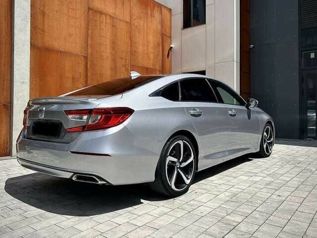 Серый Хонда Аккорд, объемом двигателя 1.5 л и пробегом 95 тыс. км за 15800 $, фото 5 на Automoto.ua