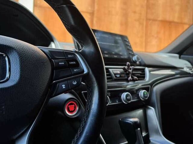 Серый Хонда Аккорд, объемом двигателя 1.5 л и пробегом 95 тыс. км за 15800 $, фото 15 на Automoto.ua