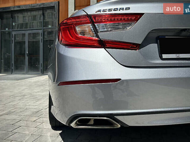 Серый Хонда Аккорд, объемом двигателя 1.5 л и пробегом 95 тыс. км за 17800 $, фото 7 на Automoto.ua