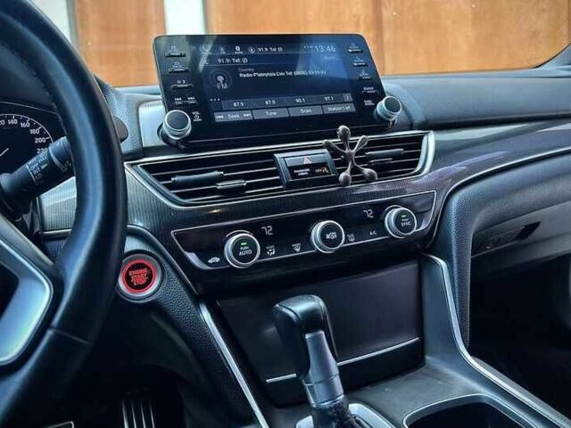 Серый Хонда Аккорд, объемом двигателя 1.5 л и пробегом 95 тыс. км за 15800 $, фото 16 на Automoto.ua