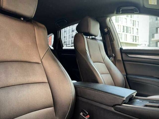 Серый Хонда Аккорд, объемом двигателя 1.5 л и пробегом 95 тыс. км за 15800 $, фото 17 на Automoto.ua