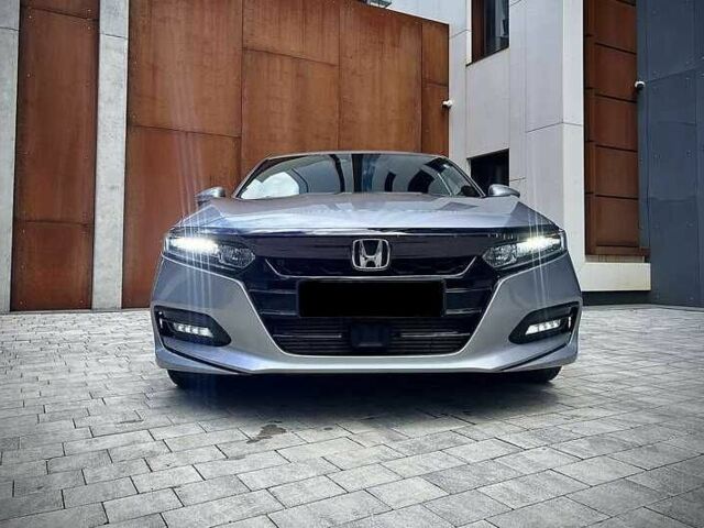 Серый Хонда Аккорд, объемом двигателя 1.5 л и пробегом 95 тыс. км за 15800 $, фото 2 на Automoto.ua