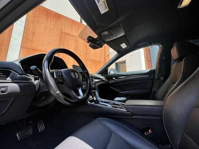 Серый Хонда Аккорд, объемом двигателя 1.5 л и пробегом 95 тыс. км за 15800 $, фото 12 на Automoto.ua