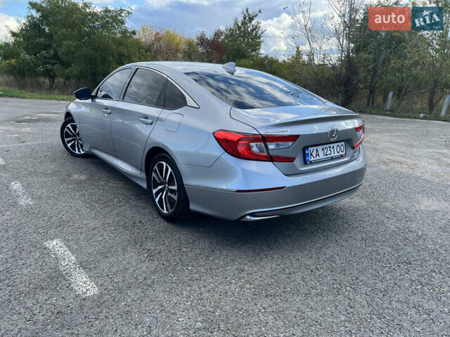 Серый Хонда Аккорд, объемом двигателя 2 л и пробегом 290 тыс. км за 17500 $, фото 5 на Automoto.ua