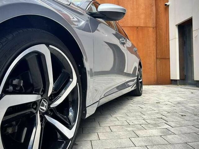 Серый Хонда Аккорд, объемом двигателя 1.5 л и пробегом 95 тыс. км за 15800 $, фото 1 на Automoto.ua