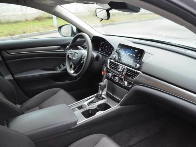 Серый Хонда Аккорд, объемом двигателя 1.5 л и пробегом 44 тыс. км за 14000 $, фото 4 на Automoto.ua