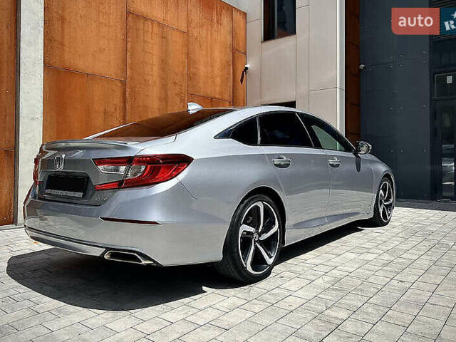 Серый Хонда Аккорд, объемом двигателя 1.5 л и пробегом 95 тыс. км за 17800 $, фото 5 на Automoto.ua