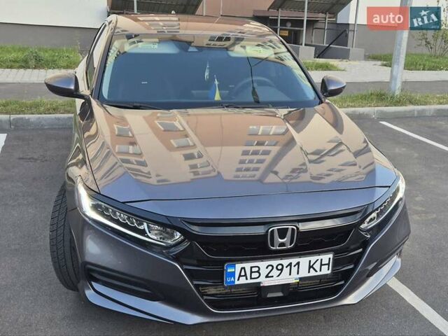 Серый Хонда Аккорд, объемом двигателя 1.5 л и пробегом 112 тыс. км за 15999 $, фото 7 на Automoto.ua