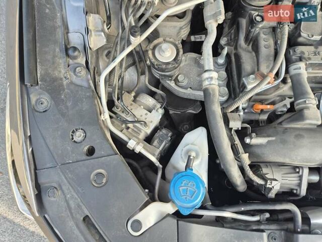 Серый Хонда Аккорд, объемом двигателя 1.5 л и пробегом 112 тыс. км за 15999 $, фото 29 на Automoto.ua