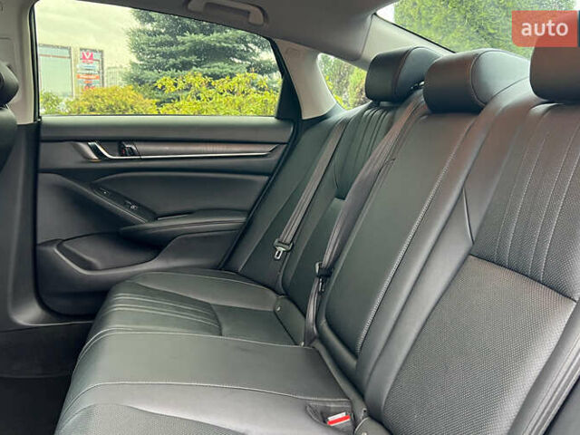 Серый Хонда Аккорд, объемом двигателя 2 л и пробегом 58 тыс. км за 23999 $, фото 22 на Automoto.ua