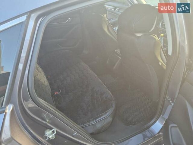 Серый Хонда Аккорд, объемом двигателя 1.5 л и пробегом 112 тыс. км за 15999 $, фото 12 на Automoto.ua