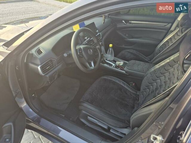 Серый Хонда Аккорд, объемом двигателя 1.5 л и пробегом 112 тыс. км за 15999 $, фото 8 на Automoto.ua