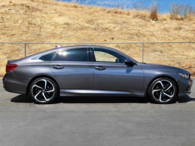 Серый Хонда Аккорд, объемом двигателя 1.5 л и пробегом 49 тыс. км за 7500 $, фото 3 на Automoto.ua