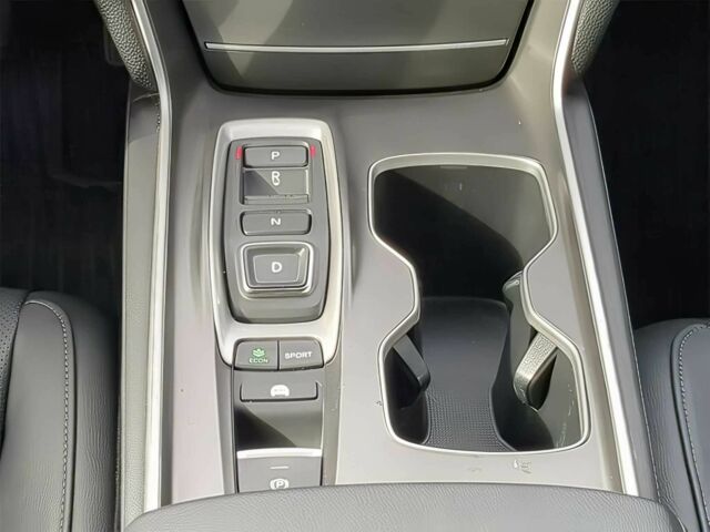 Серый Хонда Аккорд, объемом двигателя 2 л и пробегом 38 тыс. км за 14000 $, фото 8 на Automoto.ua