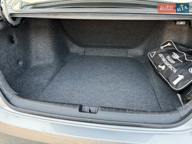 Серый Хонда Аккорд, объемом двигателя 1.5 л и пробегом 39 тыс. км за 17500 $, фото 10 на Automoto.ua