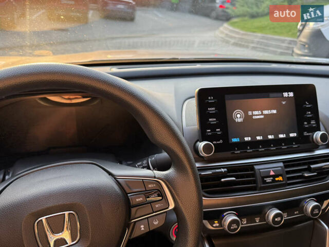 Серый Хонда Аккорд, объемом двигателя 1.5 л и пробегом 39 тыс. км за 17500 $, фото 14 на Automoto.ua