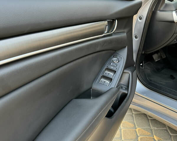 Серый Хонда Аккорд, объемом двигателя 1.5 л и пробегом 39 тыс. км за 17500 $, фото 5 на Automoto.ua